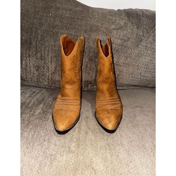 Sabree Boots - Picture 2 of 3